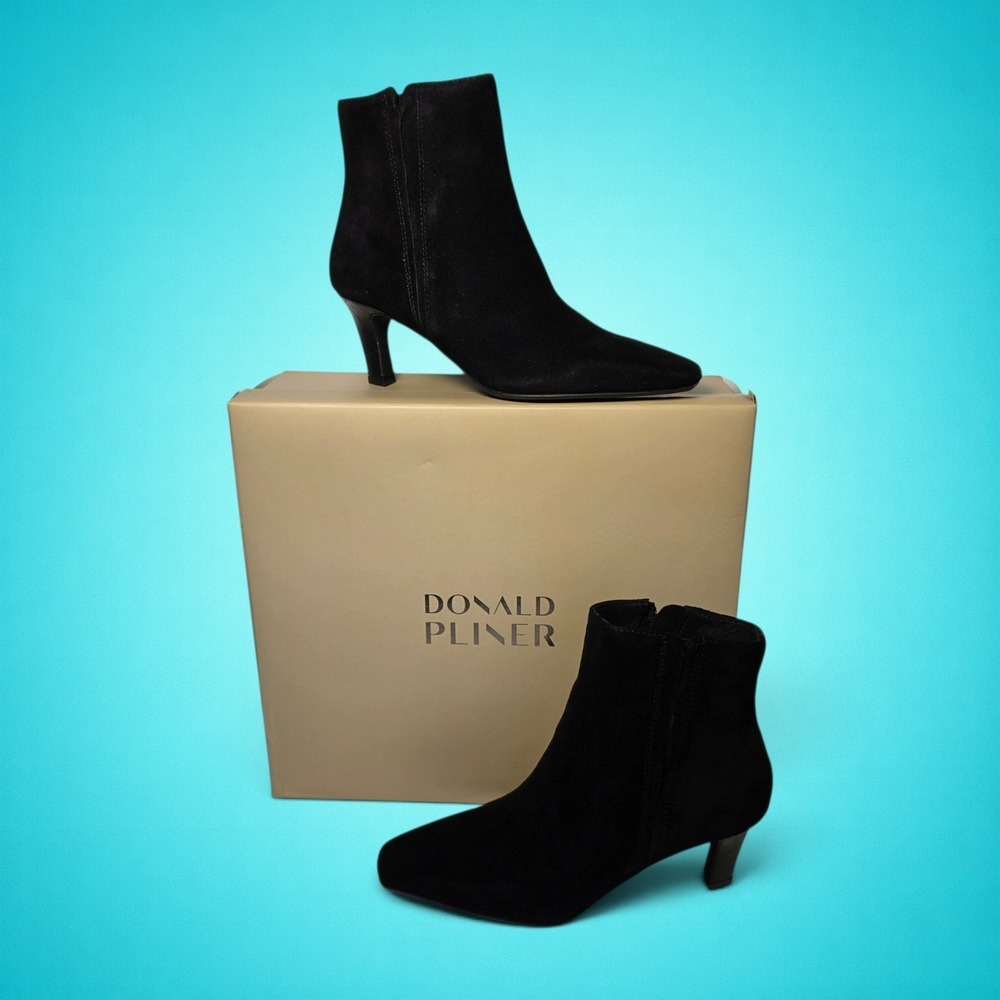 Women's Donald Pliner Banter Black Suede Ankle Boots, Size 5 M.